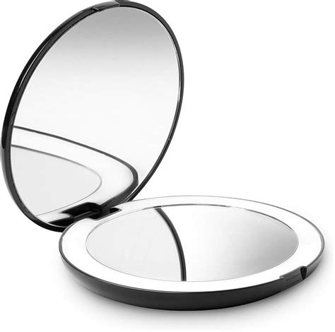 best magnifying mirror for travel.